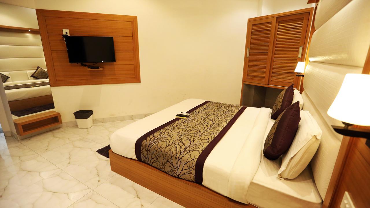 Hotel Aero Star Near Delhi Airport New Delhi Exteriör bild